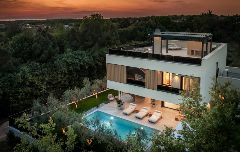 Illustrative accommodation setting: Private Villas